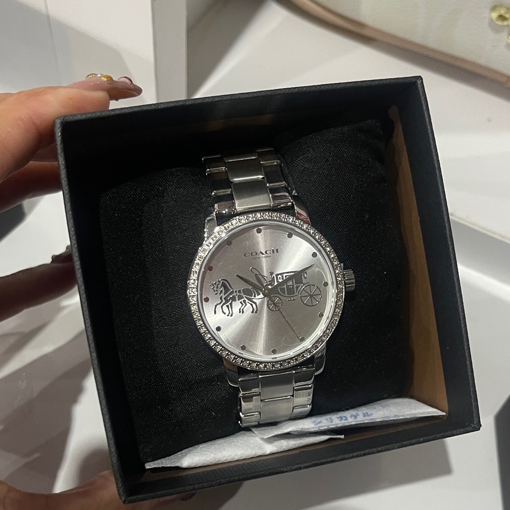 New Coach Silver Crystal-Trim Horse & Carriage Bracelet Watch